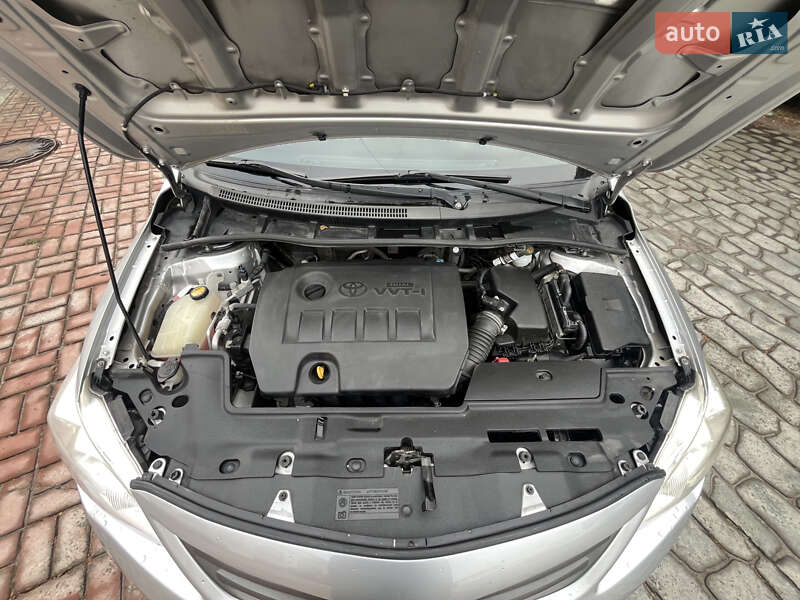 Седан Toyota Corolla 2011 в Белой Церкви