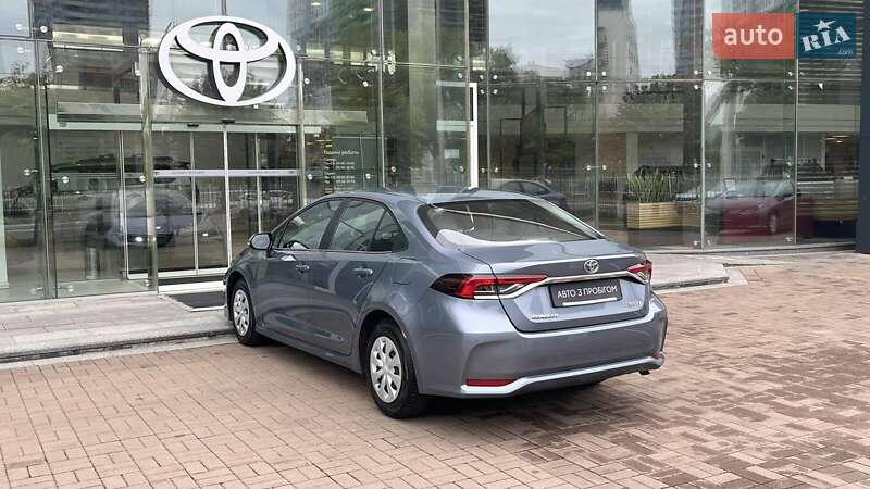 Седан Toyota Corolla 2020 в Киеве