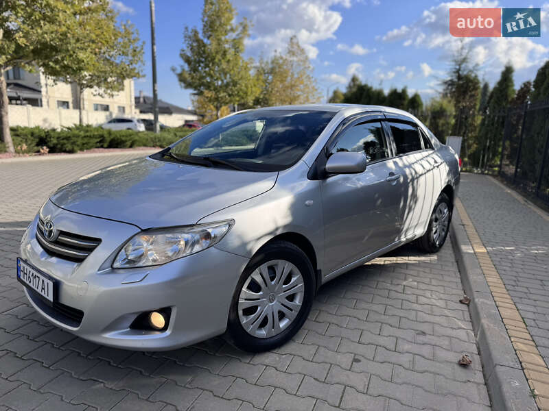 Седан Toyota Corolla 2008 в Одессе
