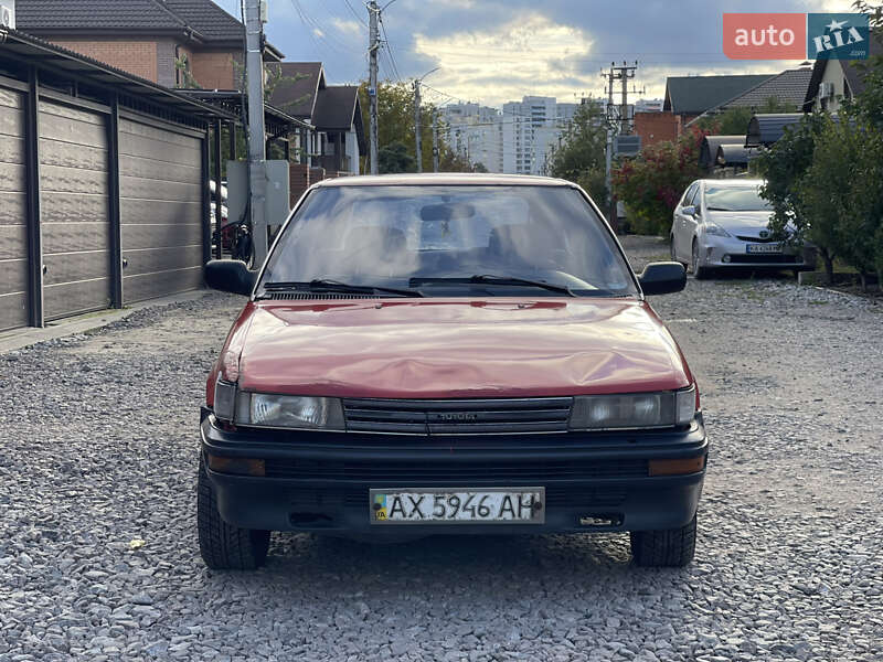 Хэтчбек Toyota Corolla 1990 в Киеве