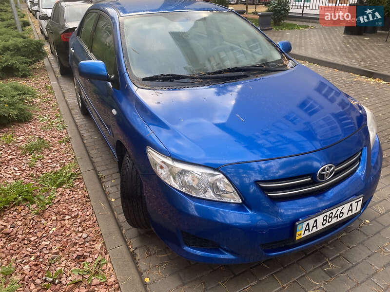 Седан Toyota Corolla 2008 в 