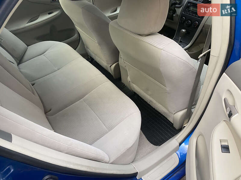 Седан Toyota Corolla 2008 в Києві