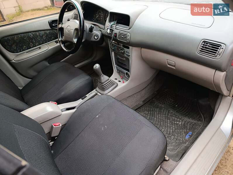 Хэтчбек Toyota Corolla 1998 в Беляевке