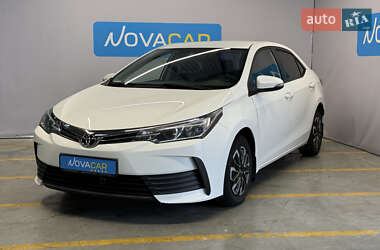 Седан Toyota Corolla 2018 в Києві