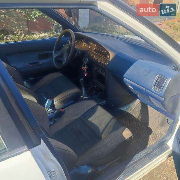 Седан Toyota Corolla 1988 в Христинівці фото 4 Седан Toyota Corolla 1988 в Христинівці