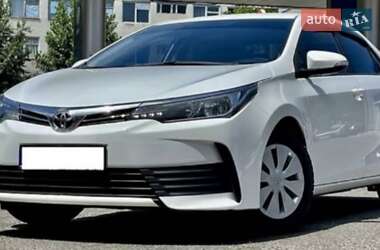 Седан Toyota Corolla 2018 в Белгороде-Днестровском