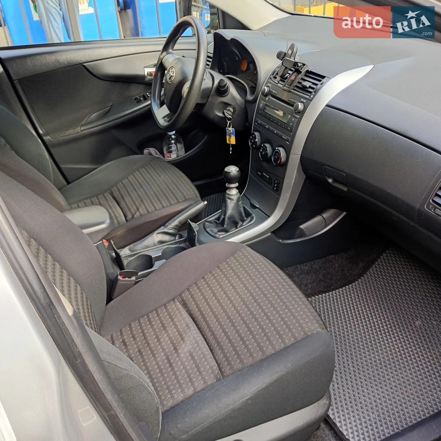 2011 Toyota Corolla - мініатюра 2