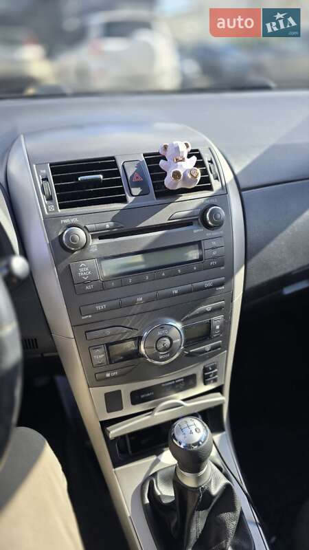 Седан Toyota Corolla 2008 в Львові фото 19 Седан Toyota Corolla 2008 в Львові