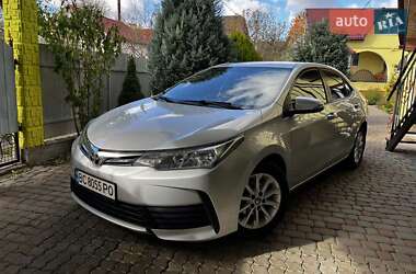 Седан Toyota Corolla 2018 в Бориславе