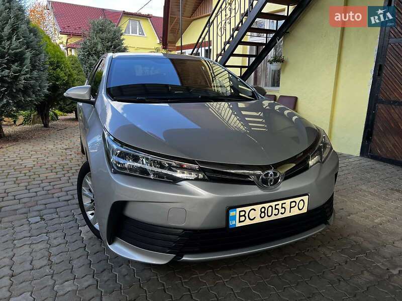 Седан Toyota Corolla 2018 в Бориславе