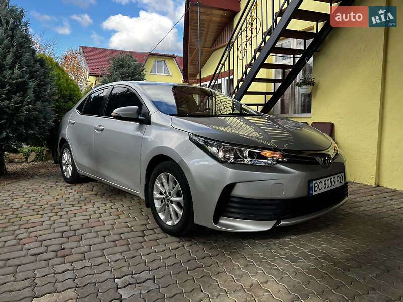 Седан Toyota Corolla 2018 в Бориславе