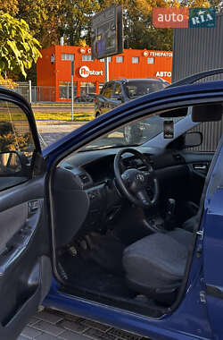 Универсал Toyota Corolla 2002 в 