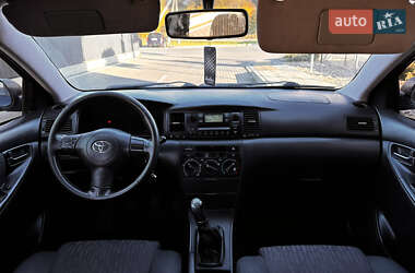 Универсал Toyota Corolla 2002 в 
