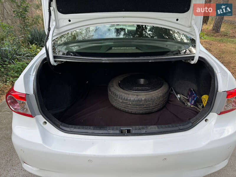 Седан Toyota Corolla 2010 в Миколаєві фото 13 Седан Toyota Corolla 2010 в Миколаєві