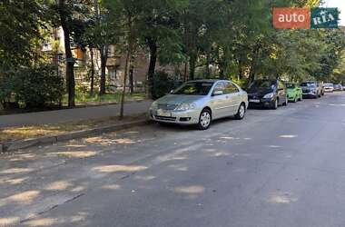 Седан Toyota Corolla 2005 в Петропавлівській Борщагівці