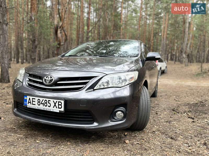 Седан Toyota Corolla 2012 в Краматорске