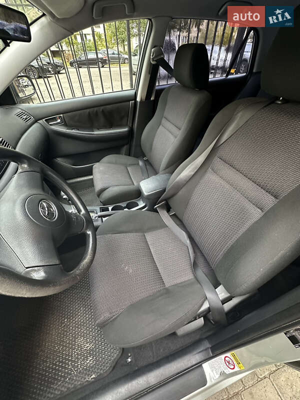 Хэтчбек Toyota Corolla 2006 в Черкассах фото 4 Хэтчбек Toyota Corolla 2006 в Черкассах