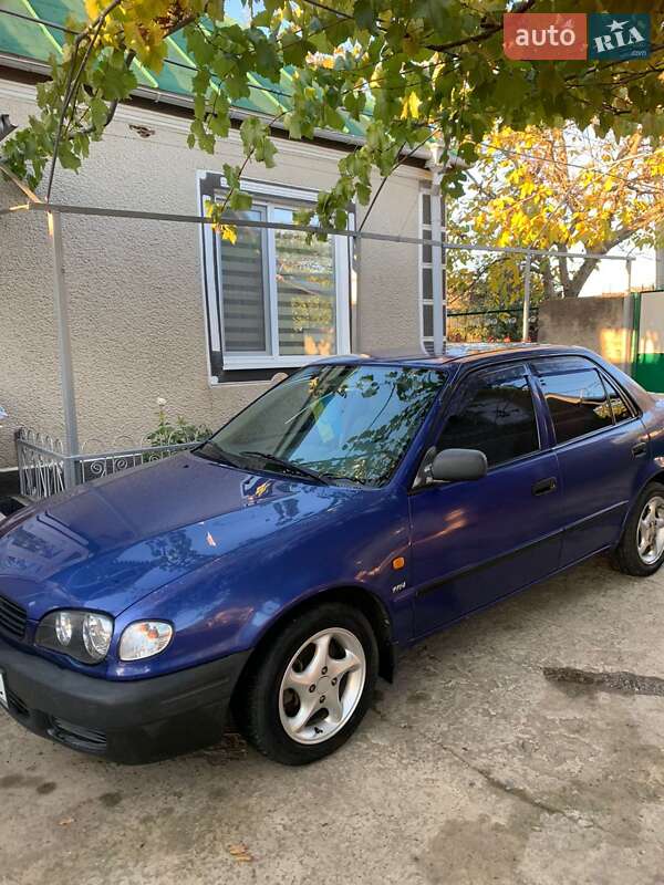 Седан Toyota Corolla 1998 в Белгороде-Днестровском