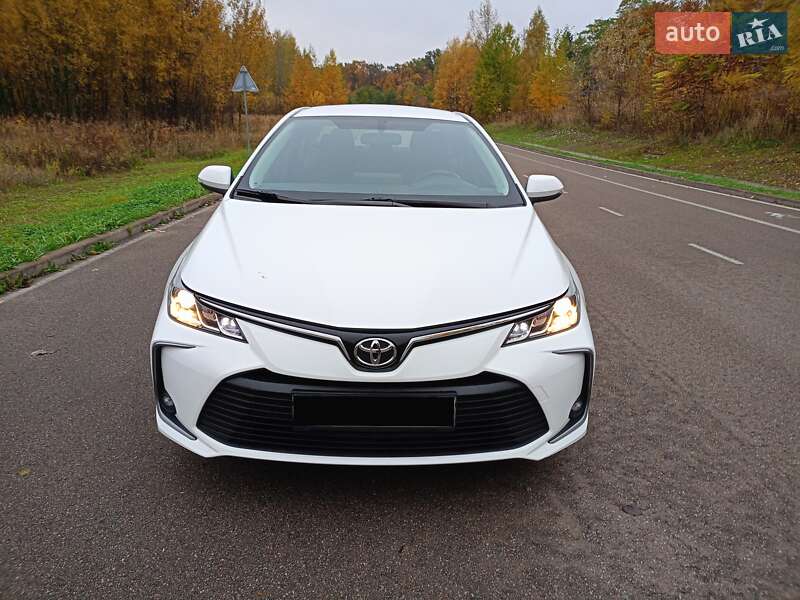 Седан Toyota Corolla 2021 в Киеве фото 2 Седан Toyota Corolla 2021 в Киеве