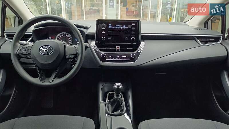 Седан Toyota Corolla 2021 в Киеве