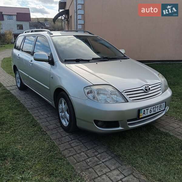 Универсал Toyota Corolla 2006 в Долине