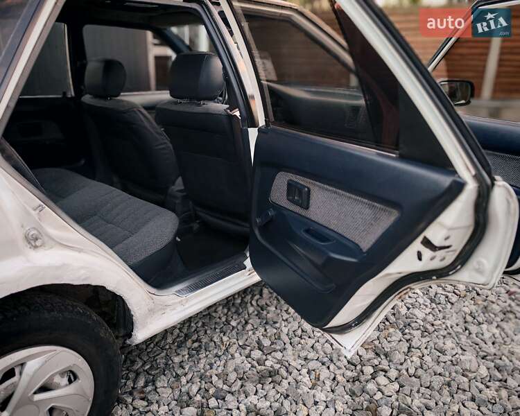 Хетчбек Toyota Corolla 1988 в Бердичеві фото 11 Хетчбек Toyota Corolla 1988 в Бердичеві