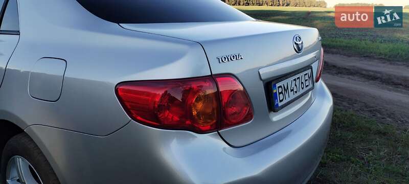 Седан Toyota Corolla 2009 в Шостке