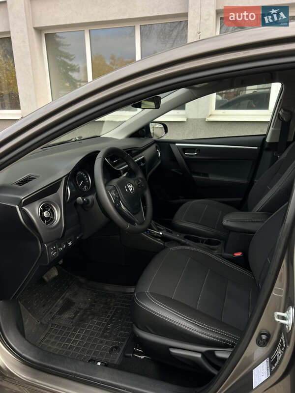 Седан Toyota Corolla 2017 в Каменец-Подольском фото 14 Седан Toyota Corolla 2017 в Каменец-Подольском