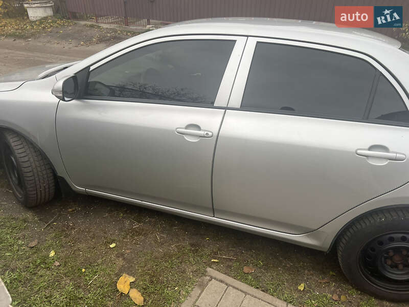 Седан Toyota Corolla 2012 в Києві