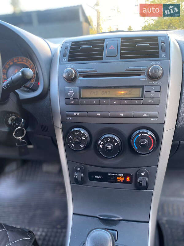 Седан Toyota Corolla 2007 в Киеве