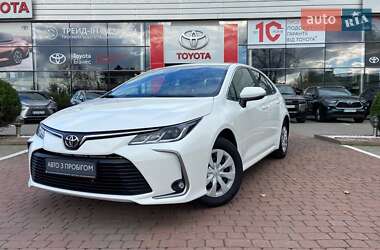 Седан Toyota Corolla 2022 в Хмельницком