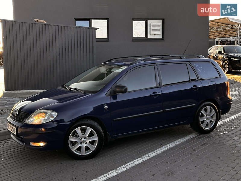 Универсал Toyota Corolla 2002 в Николаеве