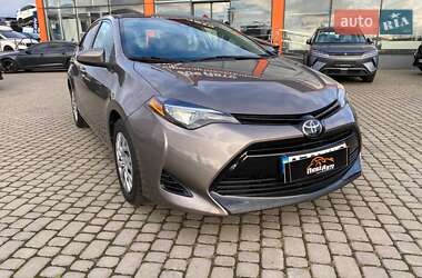Седан Toyota Corolla 2018 в Львове Седан Toyota Corolla 2018 в Львове