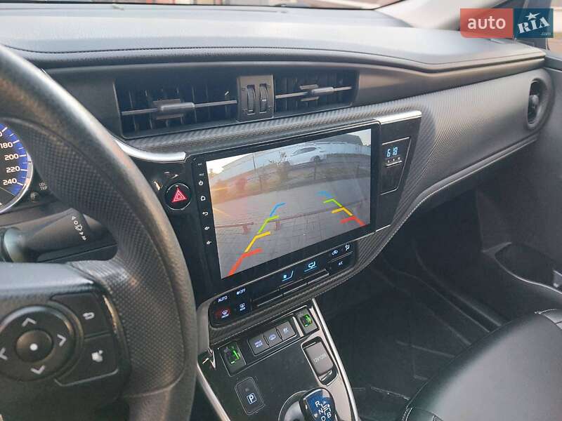 Седан Toyota Corolla 2020 в Прилуках