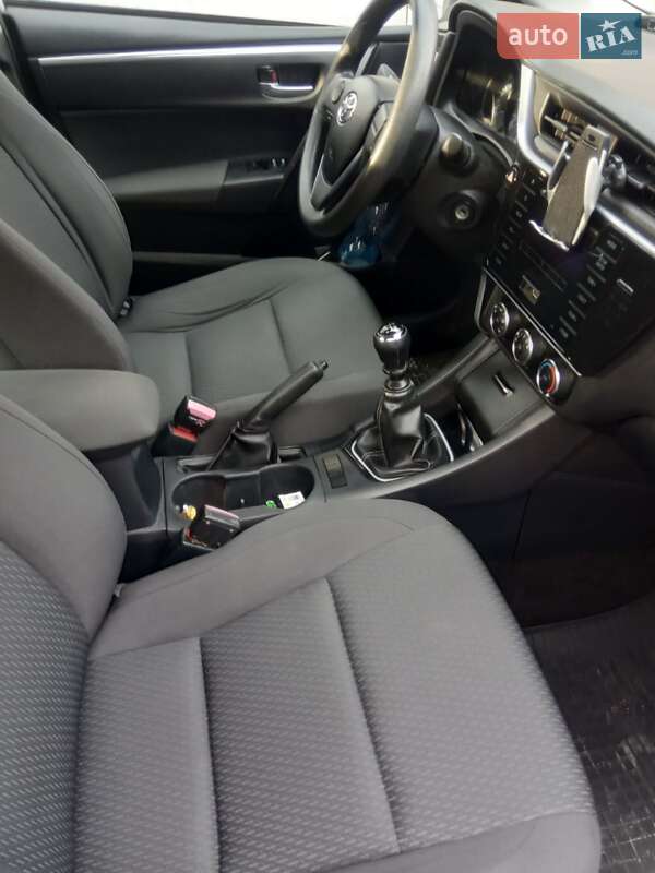 Седан Toyota Corolla 2017 в Хоросткові фото 13 Седан Toyota Corolla 2017 в Хоросткові