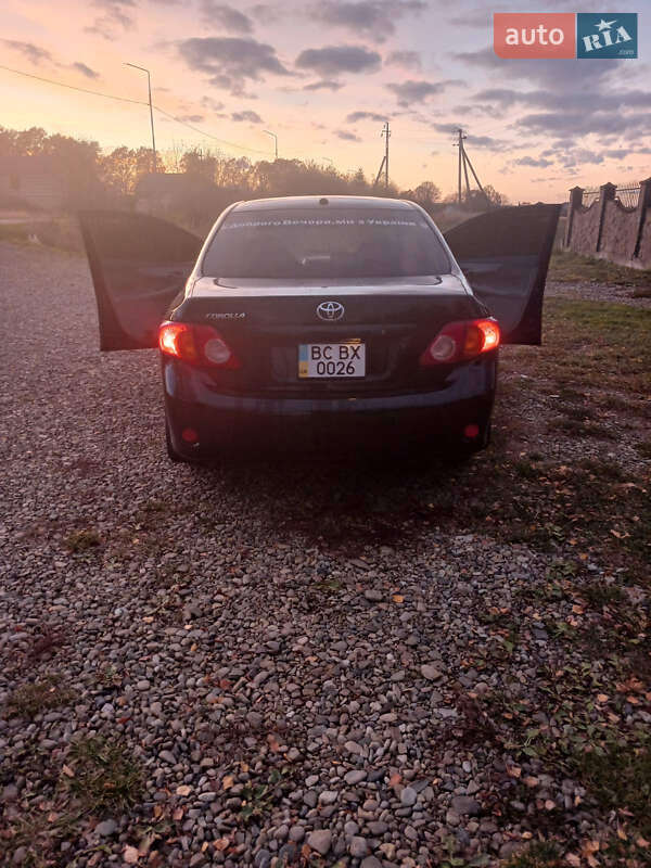 Седан Toyota Corolla 2008 в Моршине