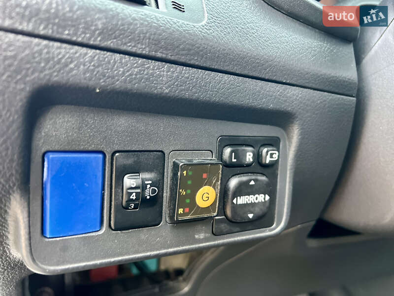 Седан Toyota Corolla 2012 в Львові