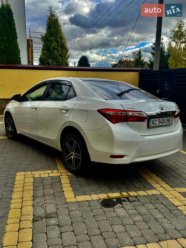 Седан Toyota Corolla 2013 в Луцке фото 7 Седан Toyota Corolla 2013 в Луцке