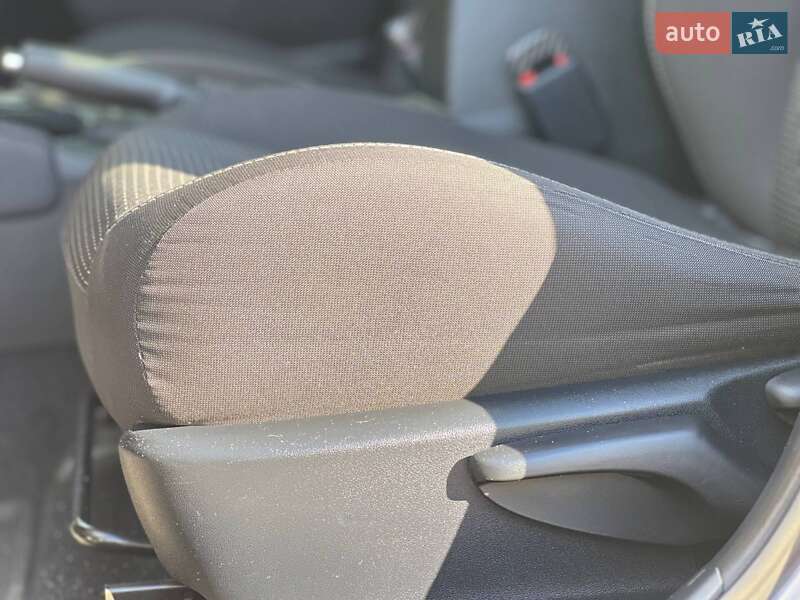 Хэтчбек Toyota Corolla 2017 в Одессе фото 15 Хэтчбек Toyota Corolla 2017 в Одессе