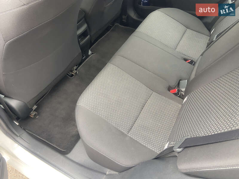 Седан Toyota Corolla 2015 в Черкассах фото 8 Седан Toyota Corolla 2015 в Черкассах