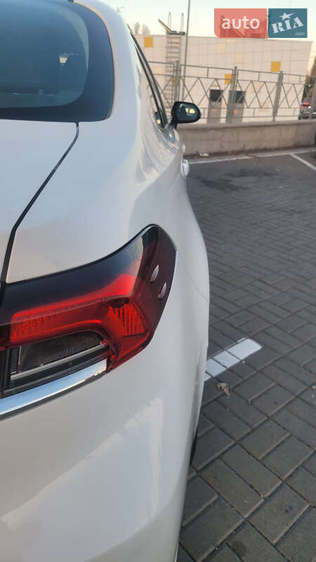 Седан Toyota Corolla 2019 в Киеве фото 8 Седан Toyota Corolla 2019 в Киеве