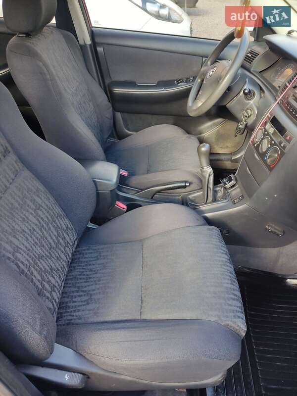 Седан Toyota Corolla 2002 в Южноукраїнську фото 12 Седан Toyota Corolla 2002 в Южноукраїнську