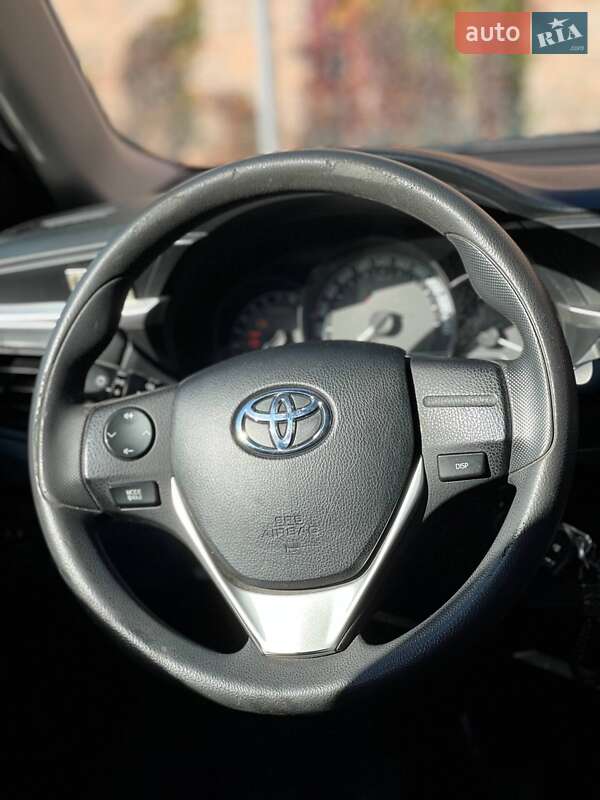Седан Toyota Corolla 2016 в Одессе