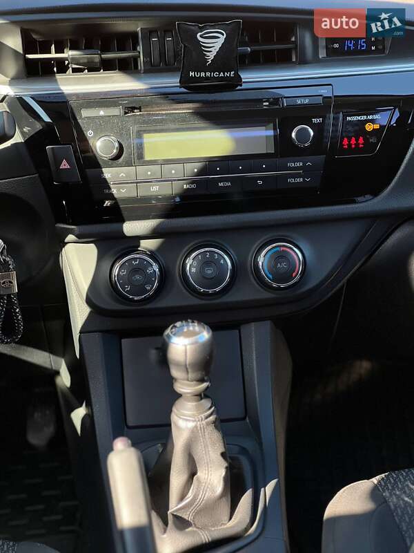 Седан Toyota Corolla 2016 в Одессе