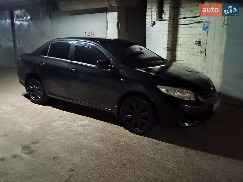 Седан Toyota Corolla 2009 в Киеве
