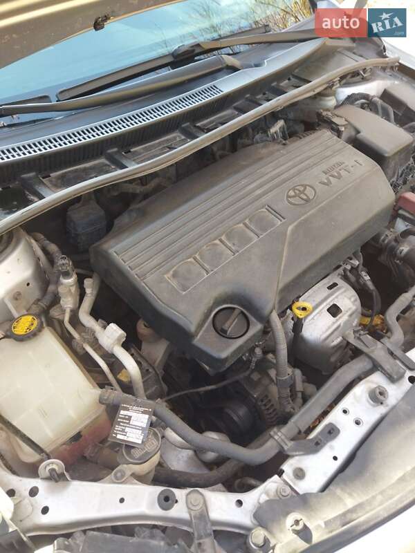 Седан Toyota Corolla 2010 в Виннице