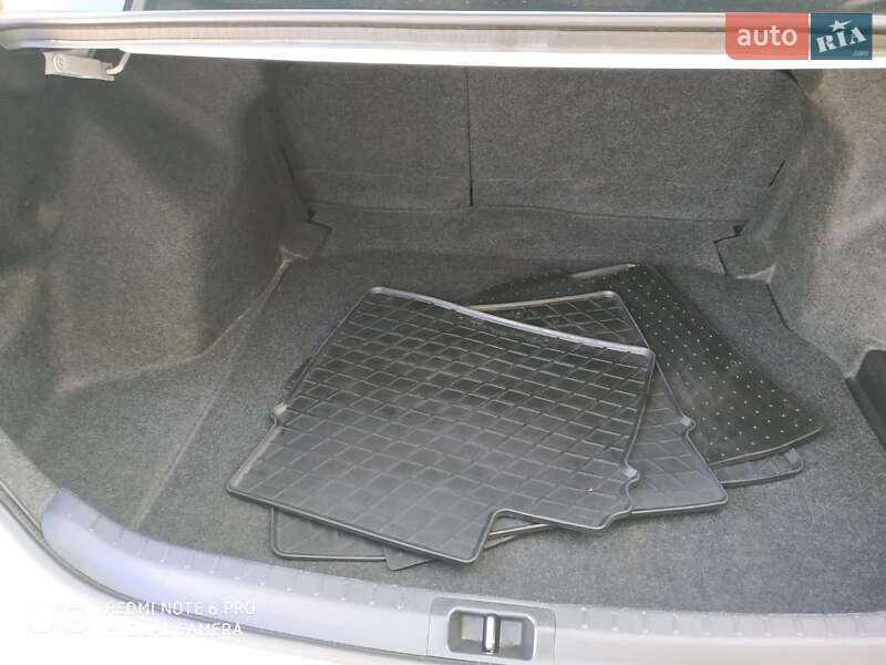 Седан Toyota Corolla 2017 в Львові фото 11 Седан Toyota Corolla 2017 в Львові