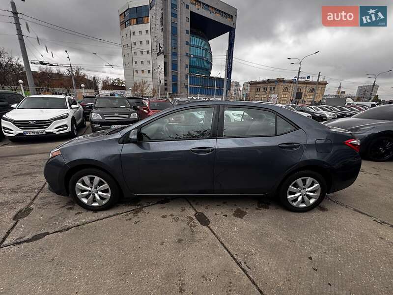 Седан Toyota Corolla 2016 в Харькове