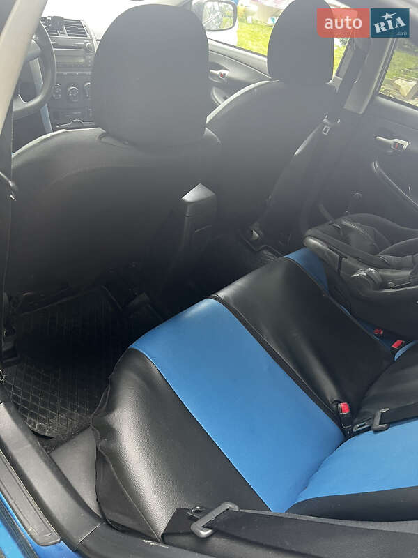 Седан Toyota Corolla 2010 в Пустомытах фото 10 Седан Toyota Corolla 2010 в Пустомытах