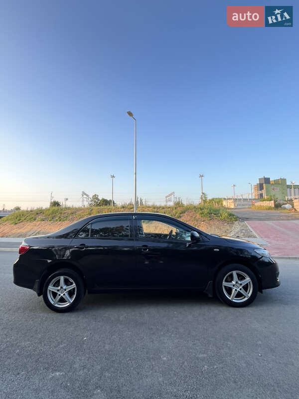 Седан Toyota Corolla 2007 в Ивано-Франковске